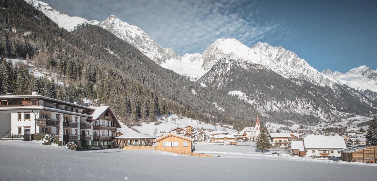 Vierbrunnenhof Hotel Anterselva di Mezzo Ngoại thất bức ảnh