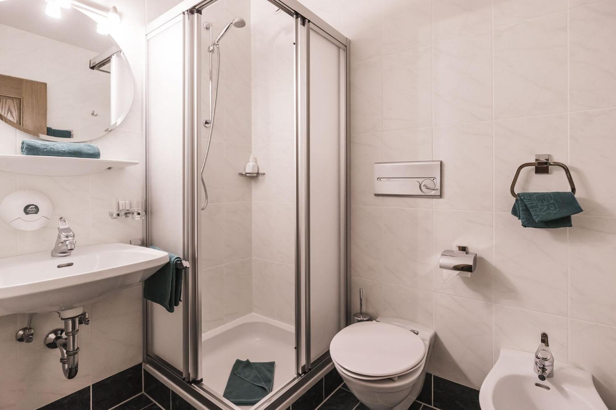 Vierbrunnenhof Hotel Anterselva di Mezzo Ngoại thất bức ảnh